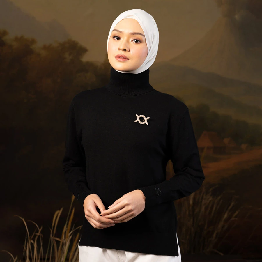 Moira Turtleneck – Periscope