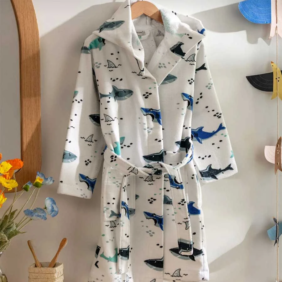 LC Waikiki – Mixed Printed Hooded Boy’s Bathrobe