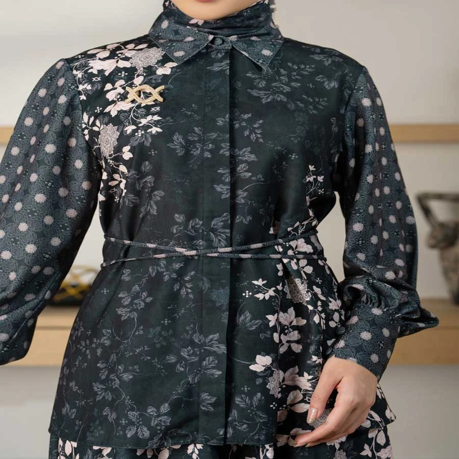 Siara – Shirt Aurora Black