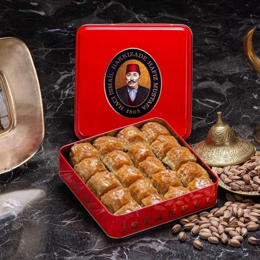 بقلاوة فستق جافة (علبة صغيرة - S)