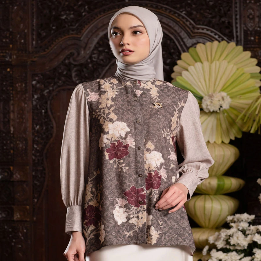 Calanara Shirt – Bistre Ruby