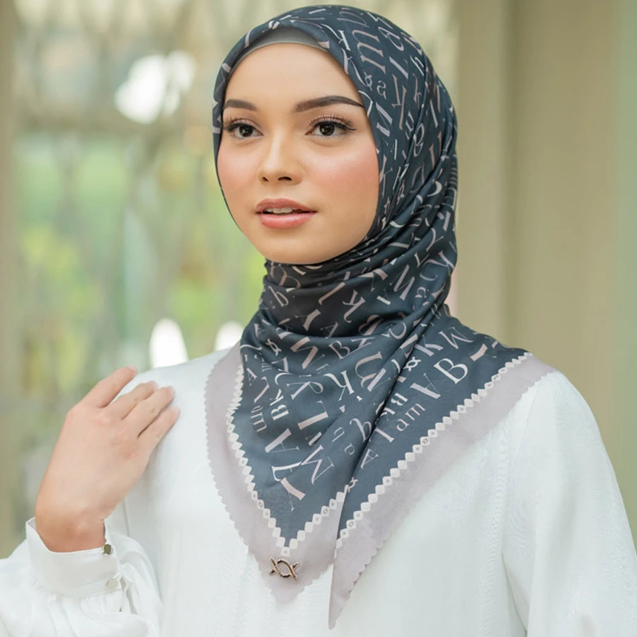 Typography Scarf (Minor) – Tri